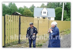 Фото забора штакетник RAL 1014 бежевый в Санкт-Петербурге